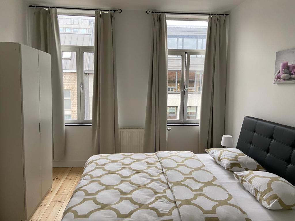 Modern Apartment Third Floor Brussels Exterior photo